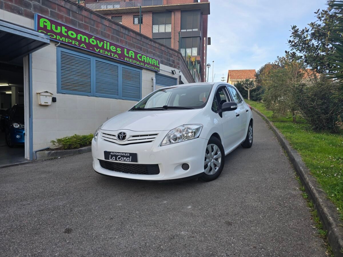 TOYOTA AURIS 1.4D4D ACTIVE