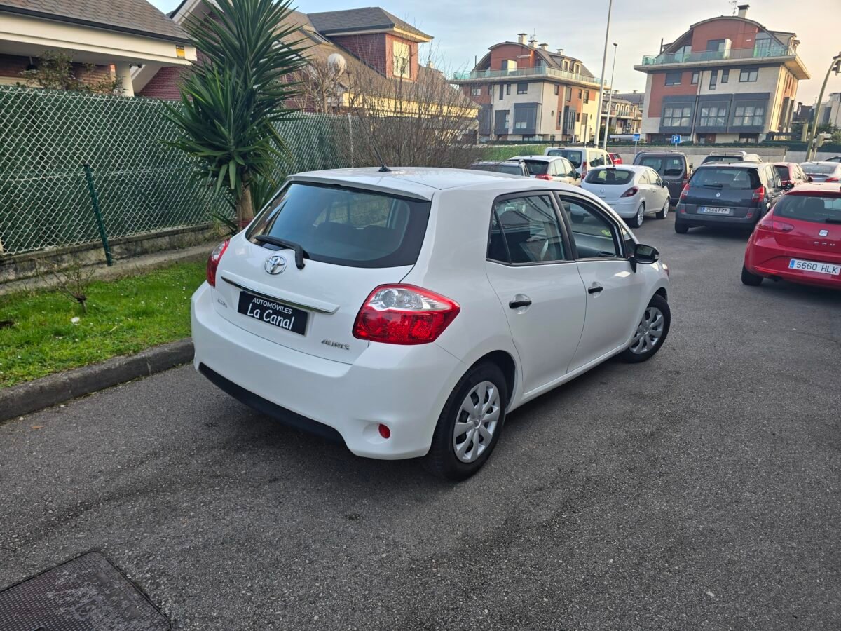 TOYOTA AURIS 1.4D4D ACTIVE