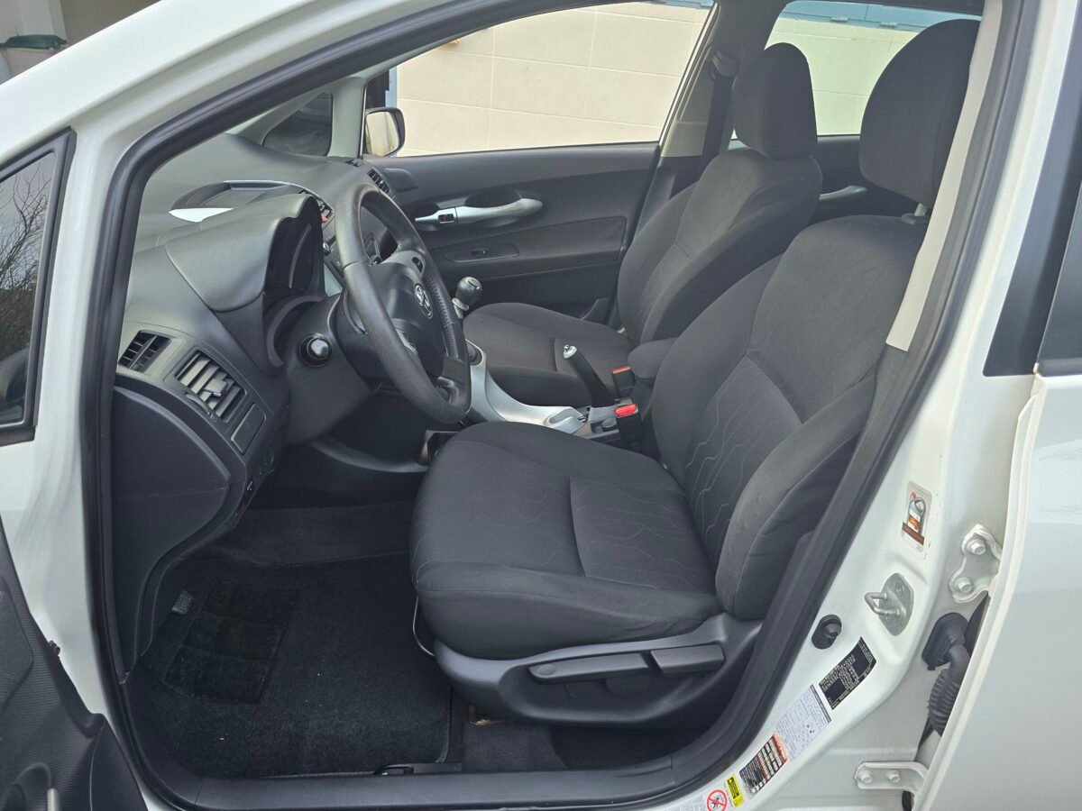 TOYOTA AURIS 1.4D4D ACTIVE