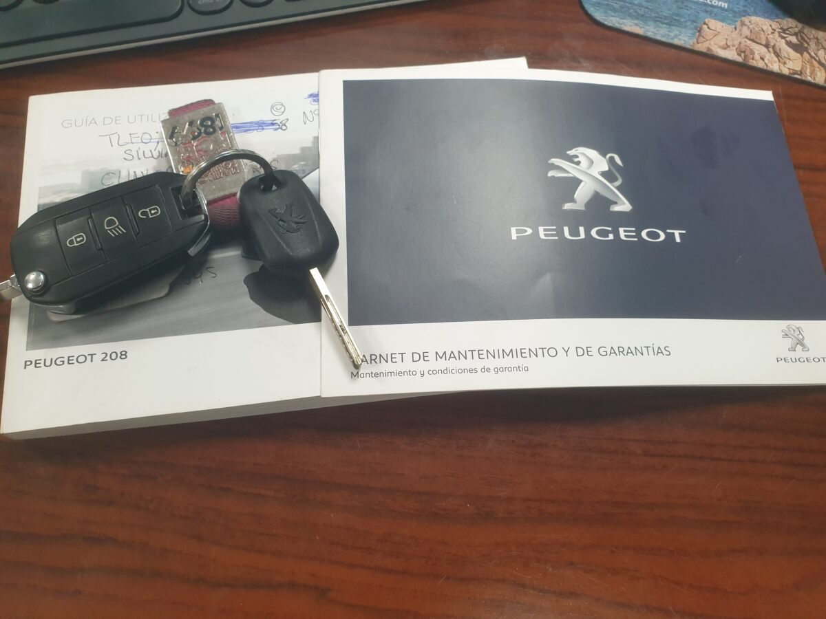PEUGEOT 208 1.6BlueHDI STYLE