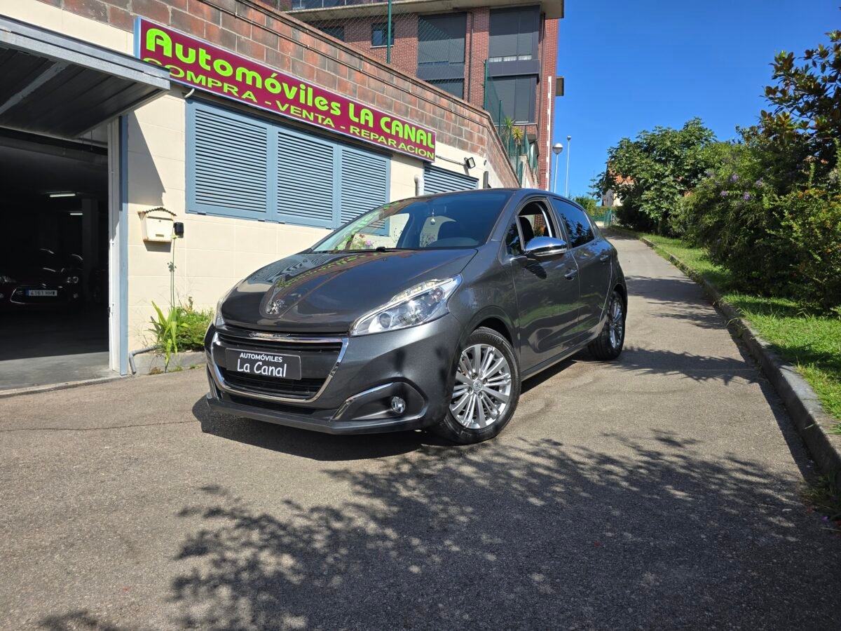 PEUGEOT 208 1.6BlueHDI STYLE