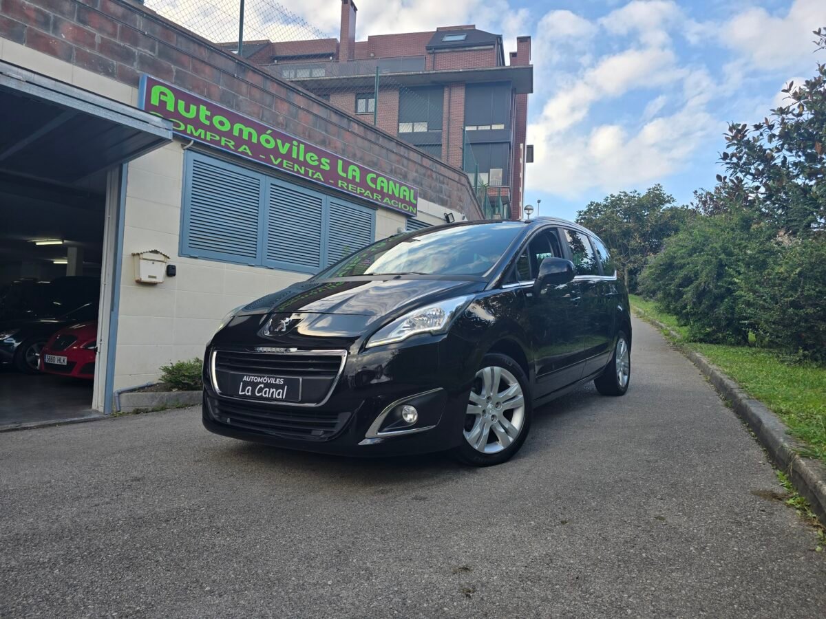 PEUGEOT 5008 1.6BlueHDI STYLE