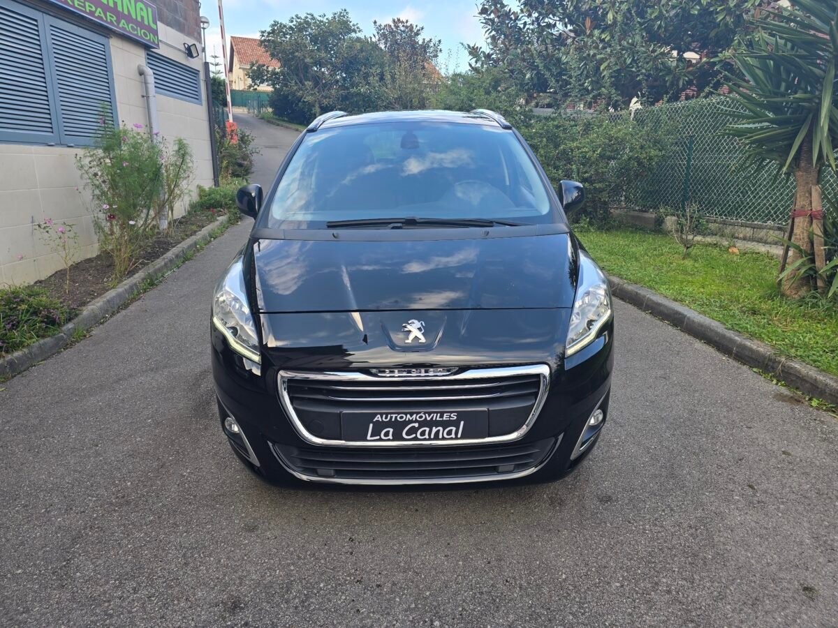 PEUGEOT 5008 1.6BlueHDI STYLE