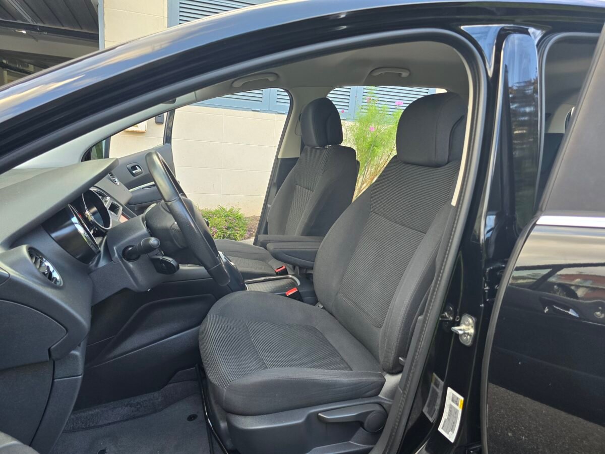 PEUGEOT 5008 1.6BlueHDI STYLE