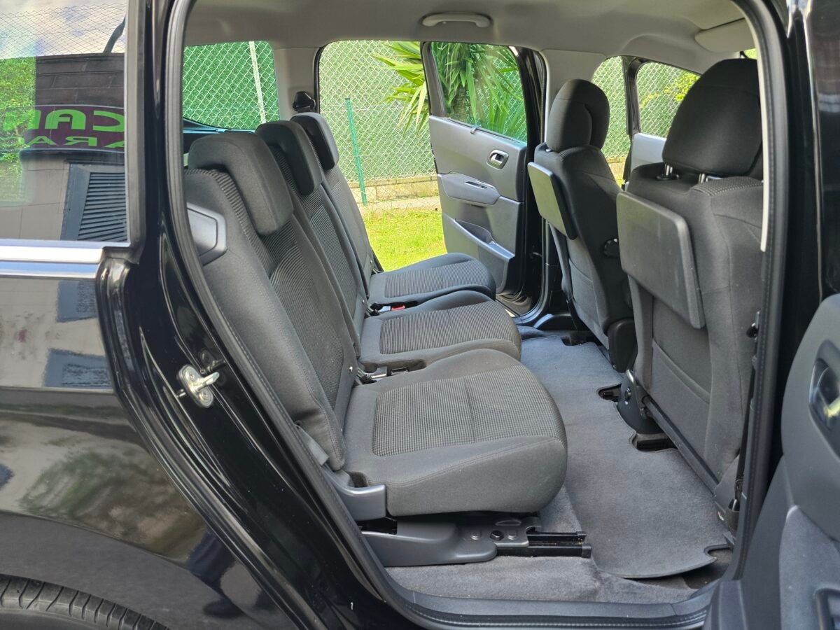 PEUGEOT 5008 1.6BlueHDI STYLE