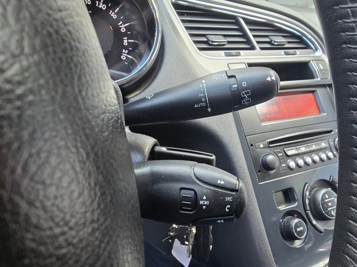 PEUGEOT 5008 1.6BlueHDI STYLE