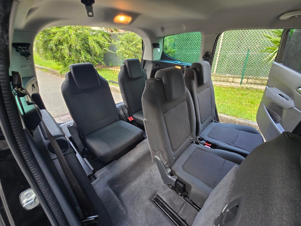 PEUGEOT 5008 1.6BlueHDI STYLE