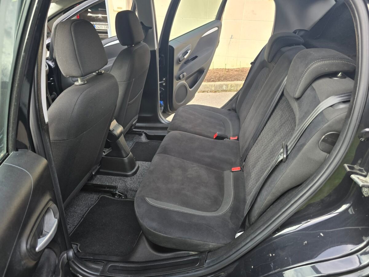 FIAT PUNTO 1.4I DYNAMIC
