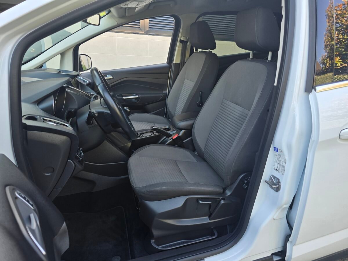 FORD GRAND C-MAX 1.5TDCI TITANIUM