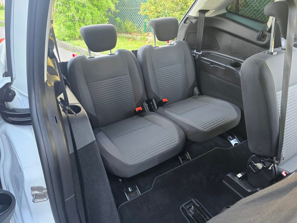 FORD GRAND C-MAX 1.5TDCI TITANIUM