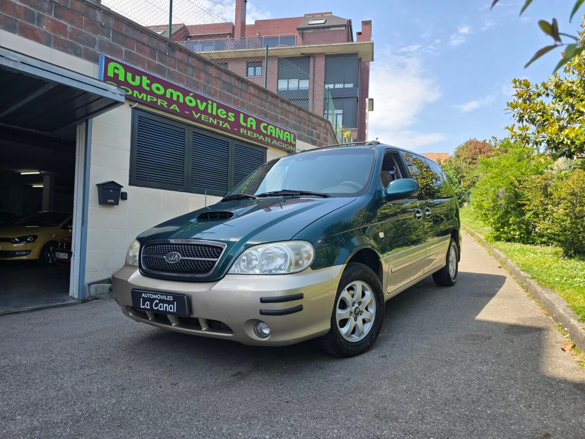 KIA CARNIVAL 2.9CRDI LX