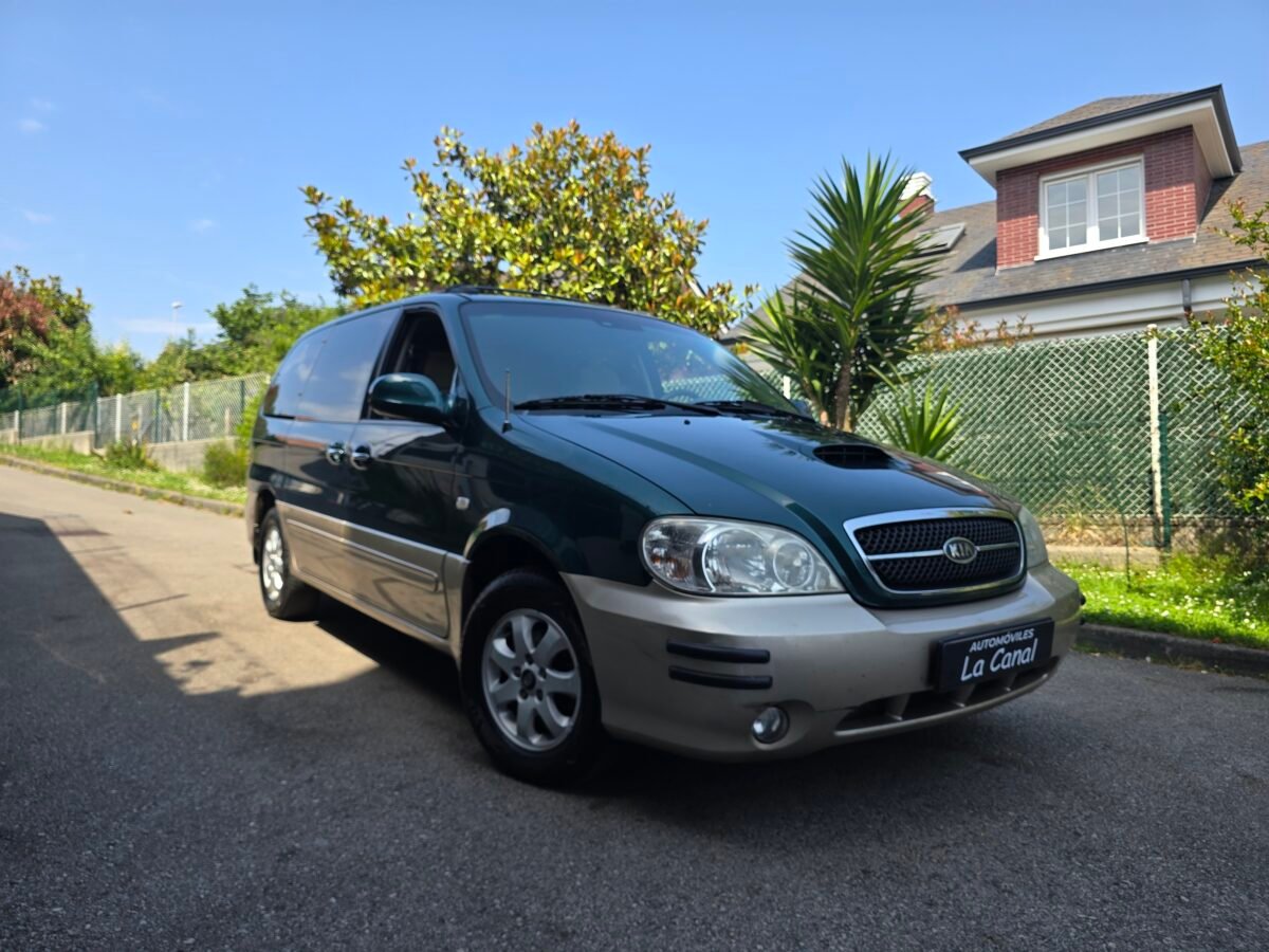 KIA CARNIVAL 2.9CRDI LX