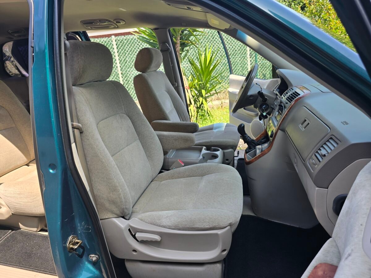 KIA CARNIVAL 2.9CRDI LX