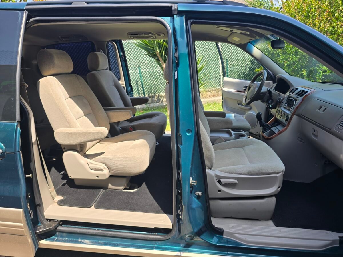 KIA CARNIVAL 2.9CRDI LX