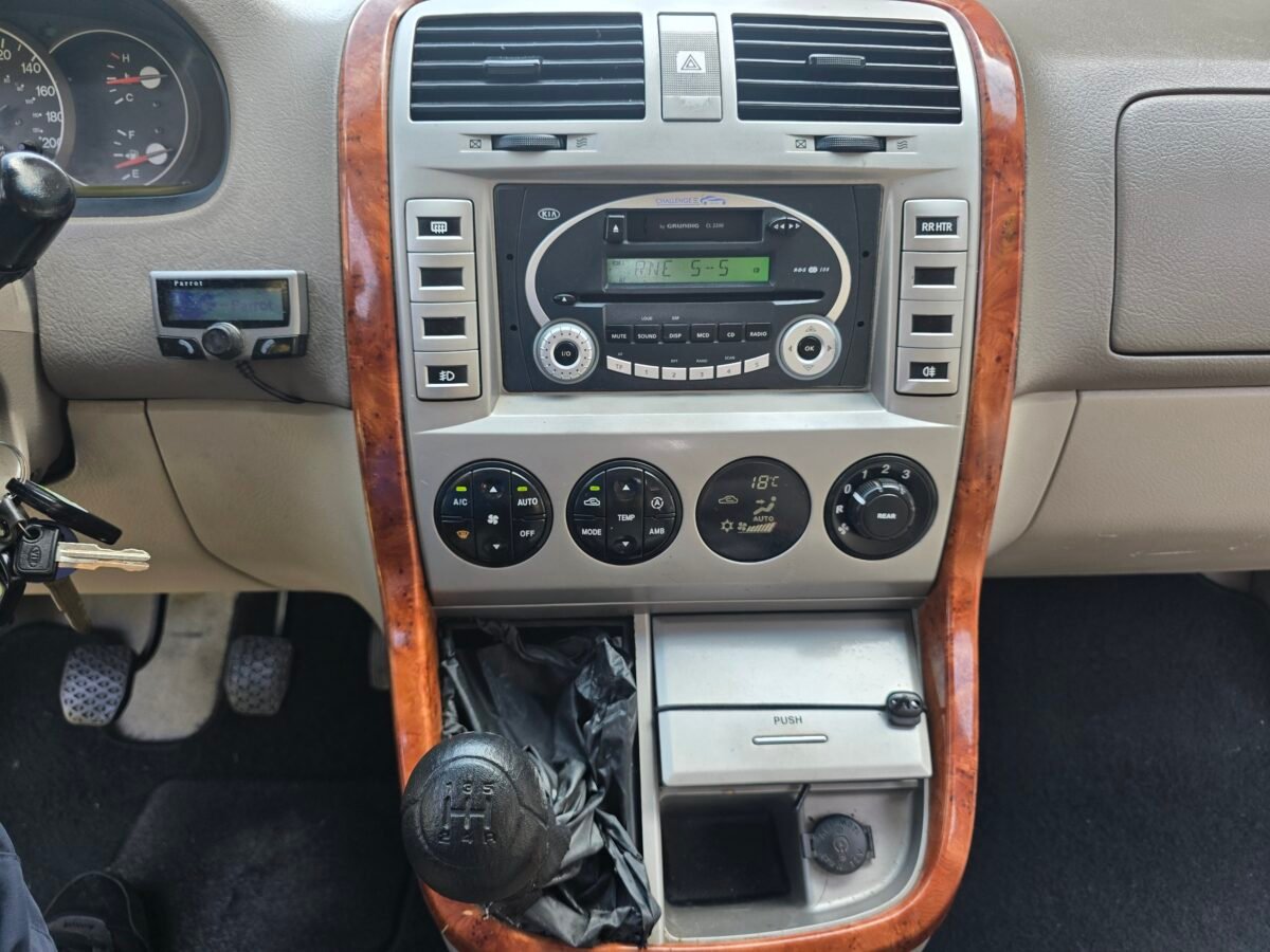 KIA CARNIVAL 2.9CRDI LX