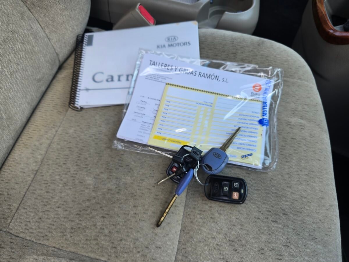 KIA CARNIVAL 2.9CRDI LX