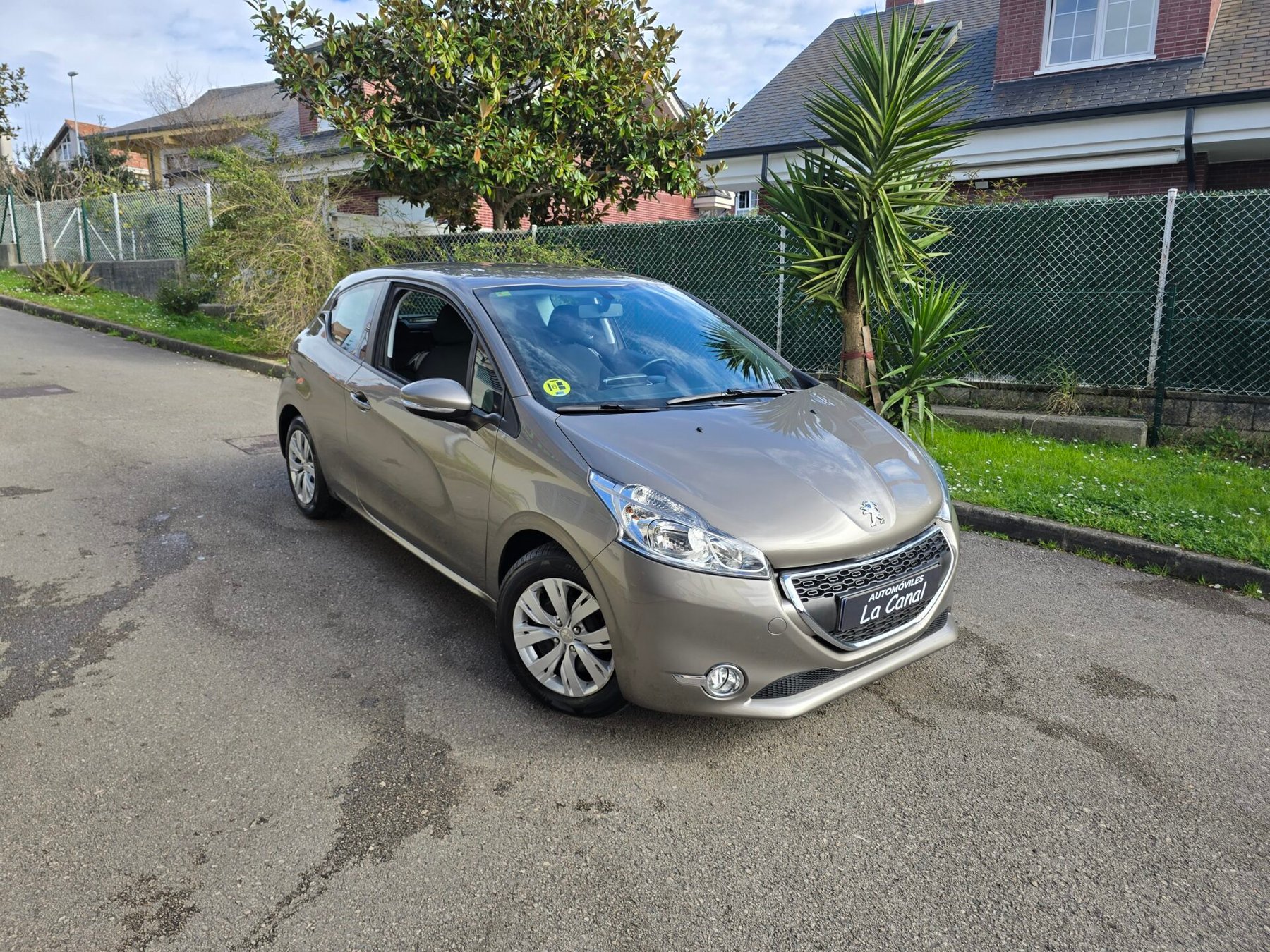 PEUGEOT 208 1.4HDI ACTIVE