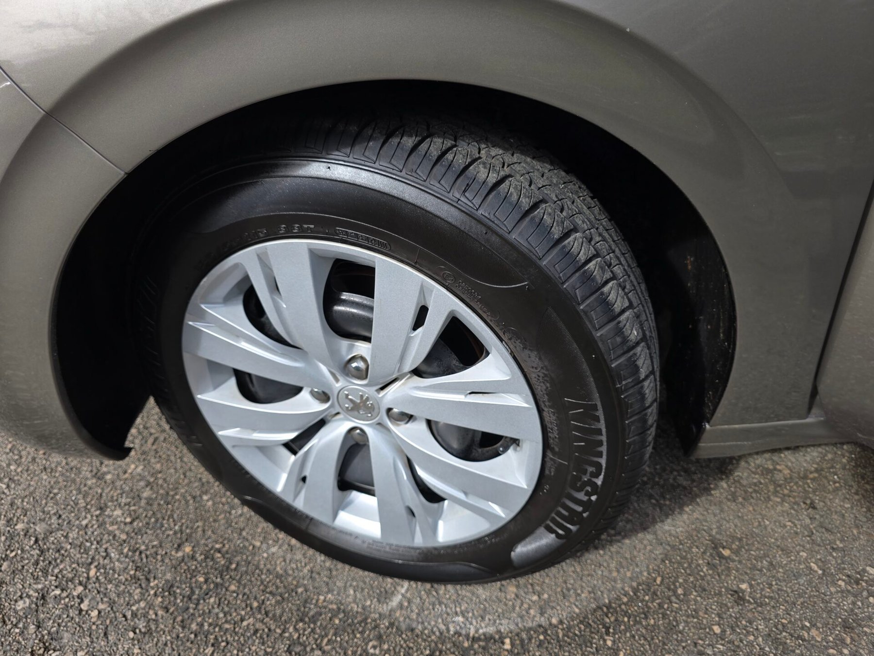 PEUGEOT 208 1.4HDI ACTIVE