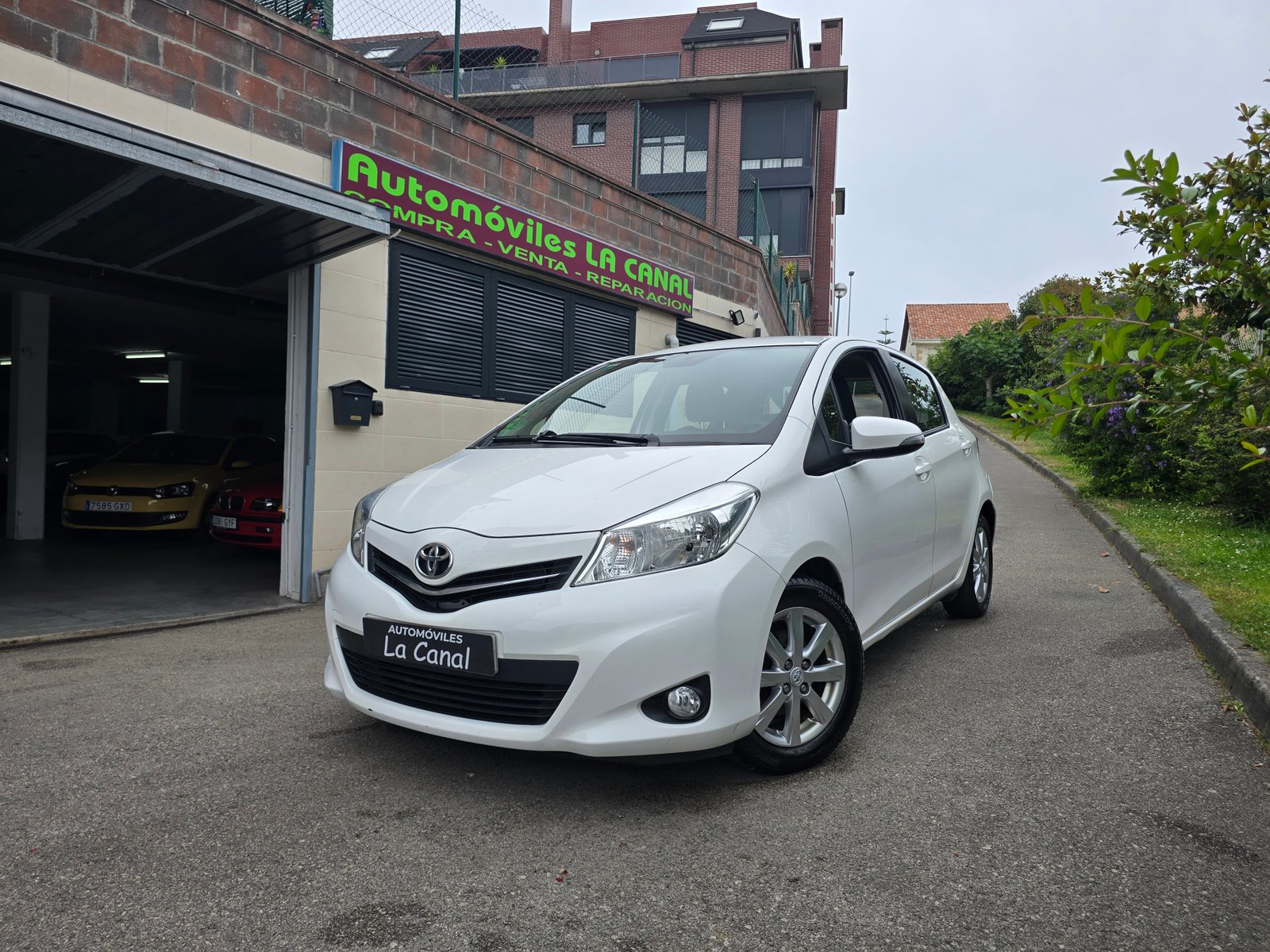 TOYOTA YARIS 1.0VVT-i ACTIVE