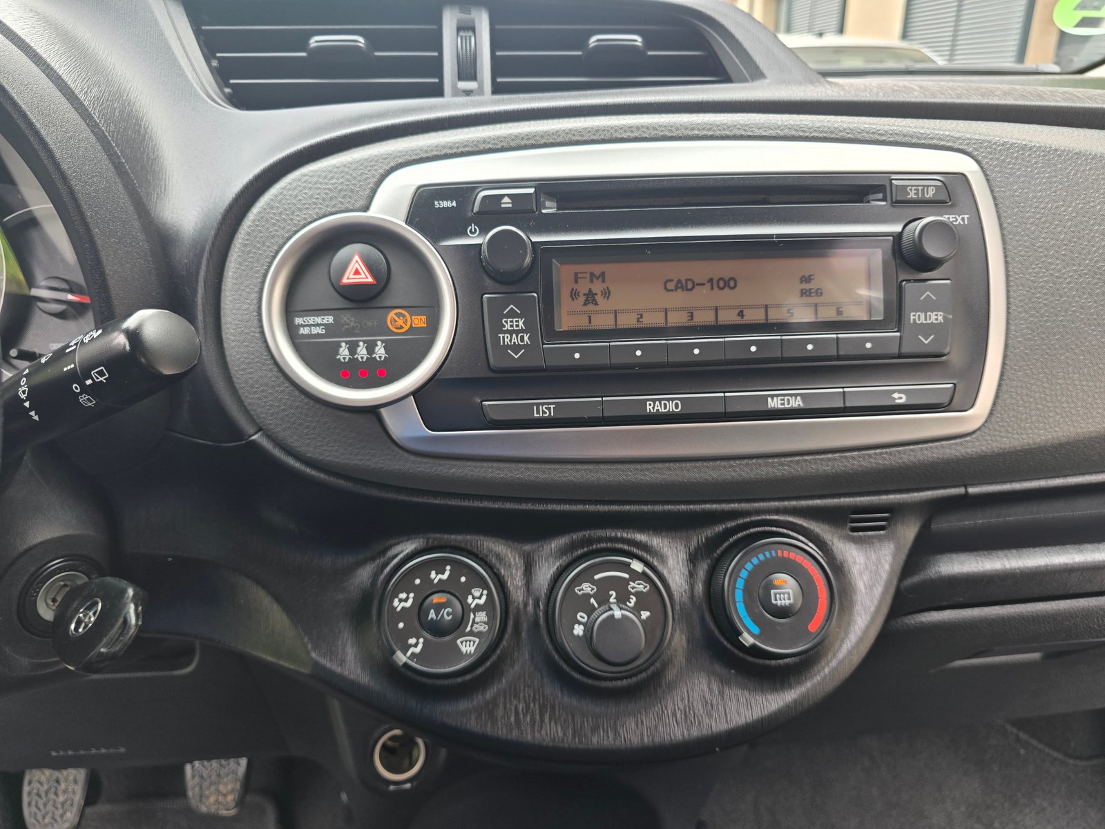 TOYOTA YARIS 1.0VVT-i ACTIVE