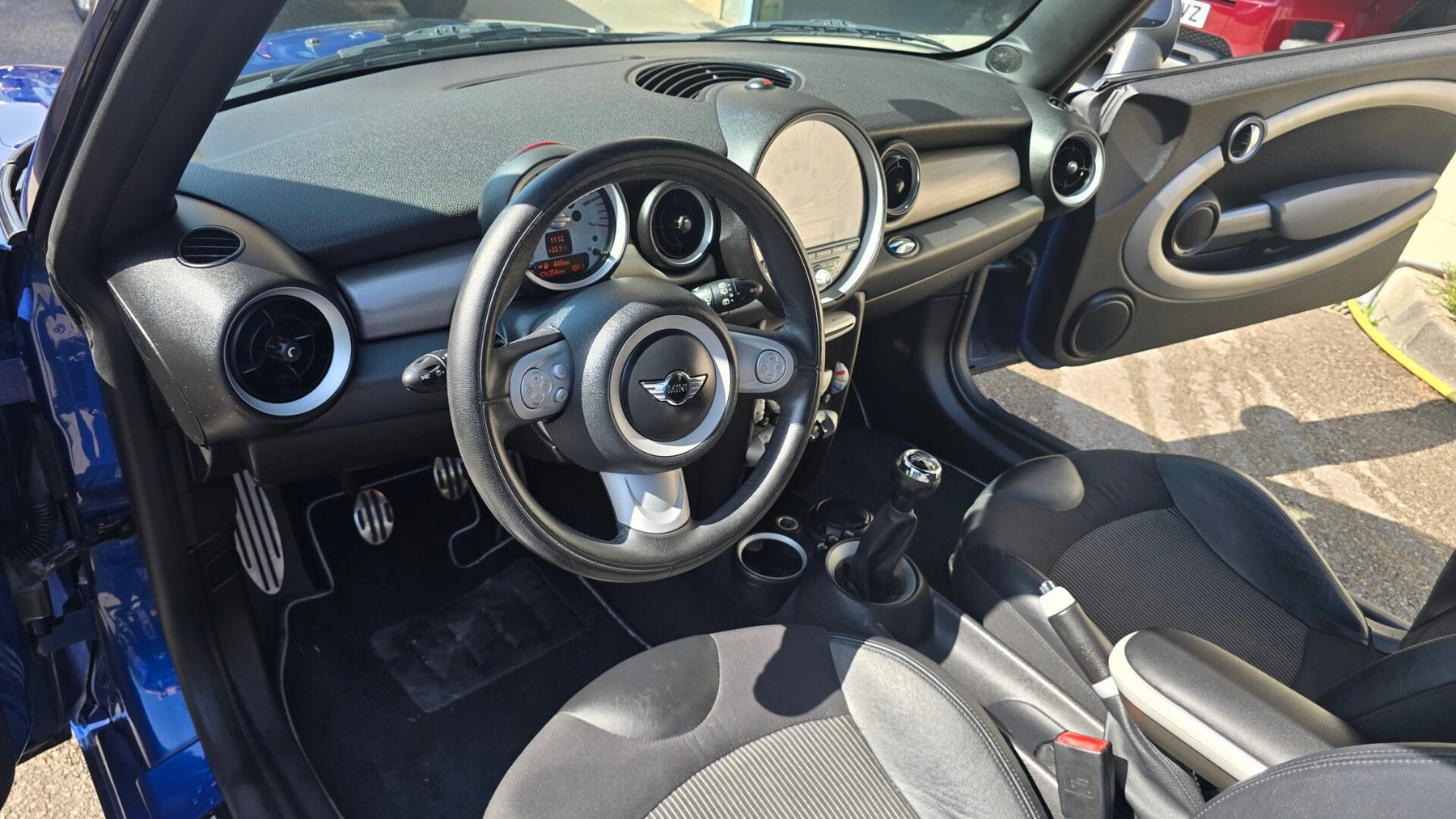 MINI COOPER 1.6D