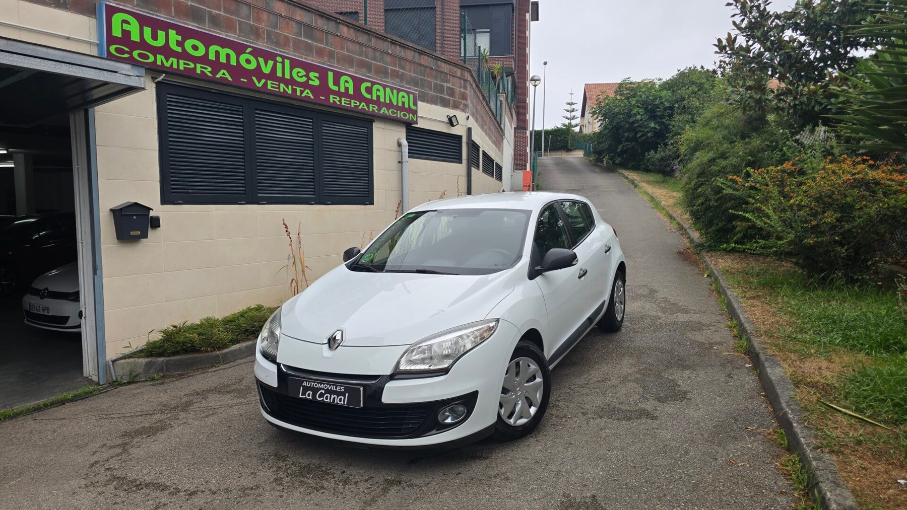 RENAULT Megane 1.6I 16V AHTHENTIQUE