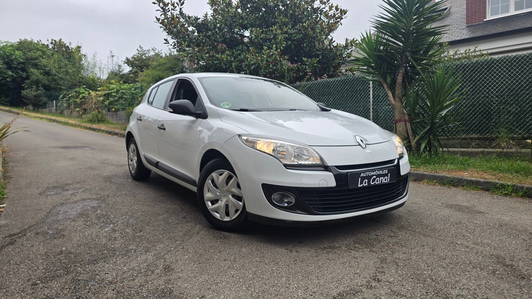 RENAULT Megane 1.6I 16V AHTHENTIQUE