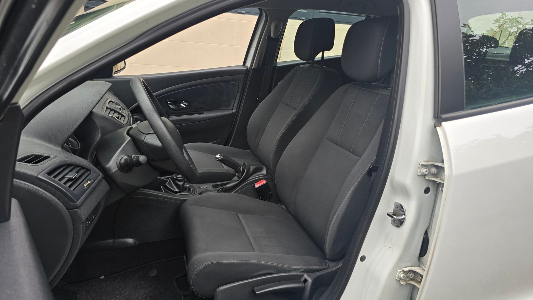 RENAULT Megane 1.6I 16V AHTHENTIQUE