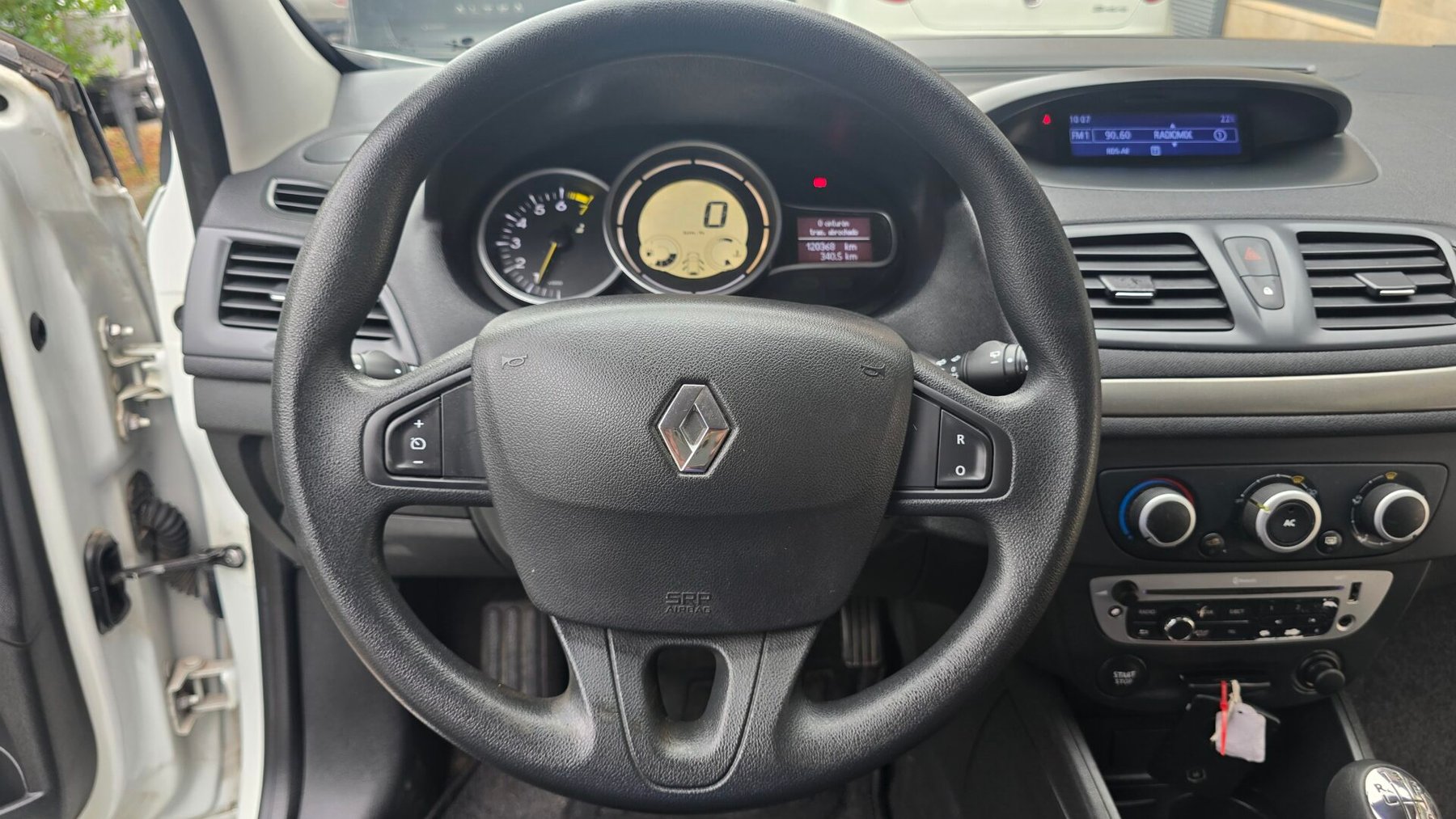 RENAULT Megane 1.6I 16V AHTHENTIQUE