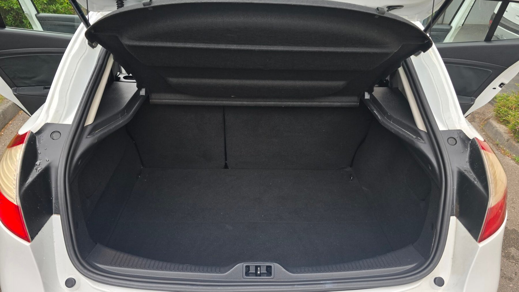 RENAULT Megane 1.6I 16V AHTHENTIQUE