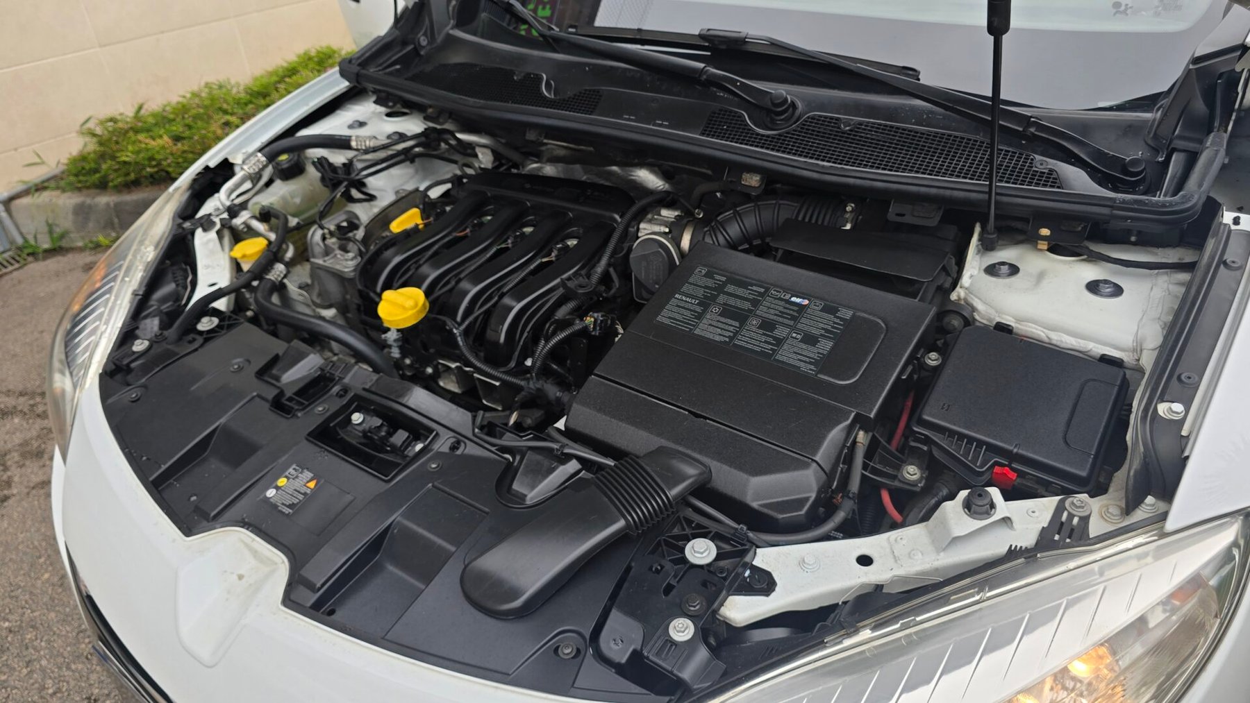 RENAULT Megane 1.6I 16V AHTHENTIQUE