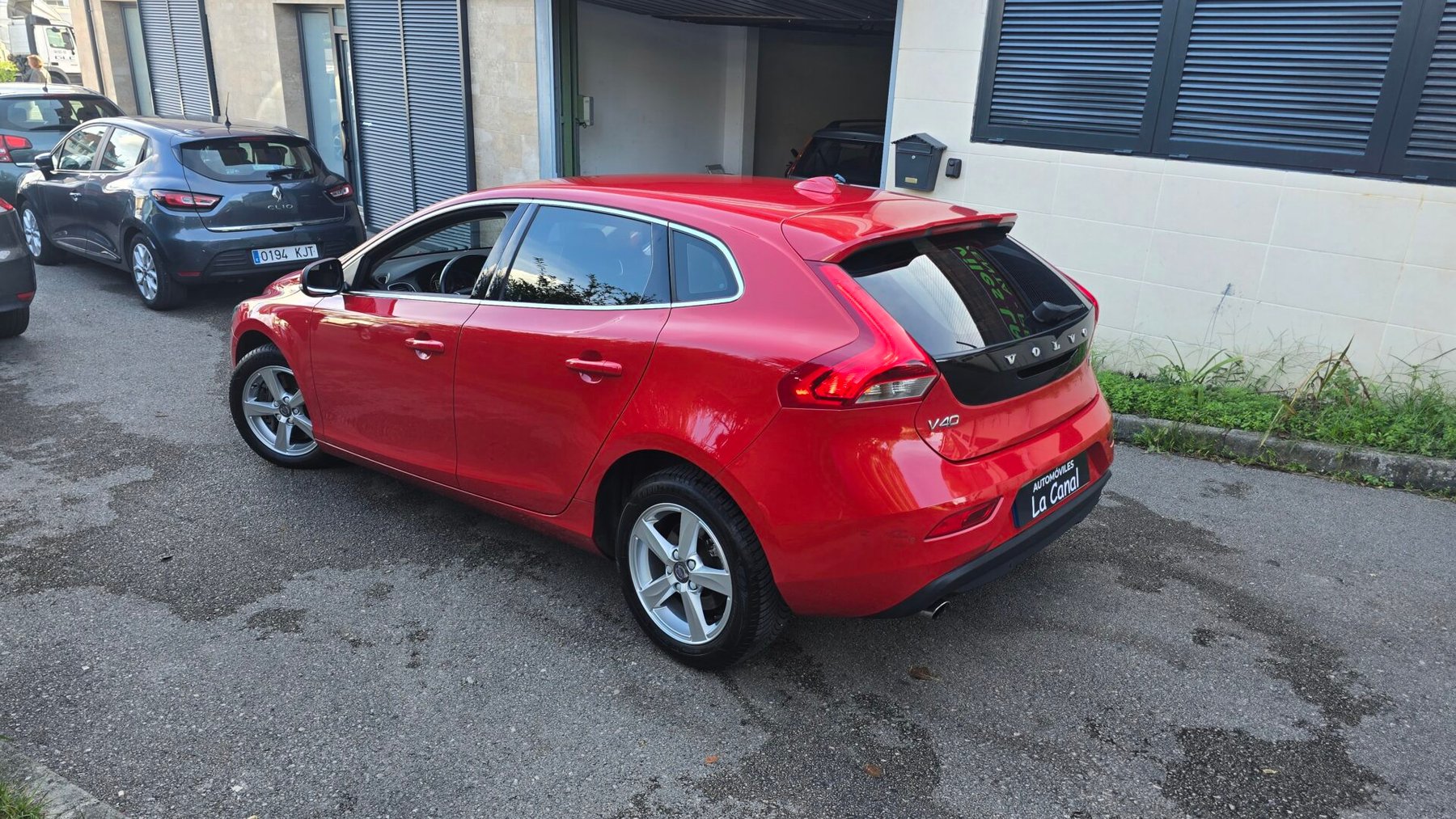 VOLVO V40 2.0 D3 INSCRIPTION