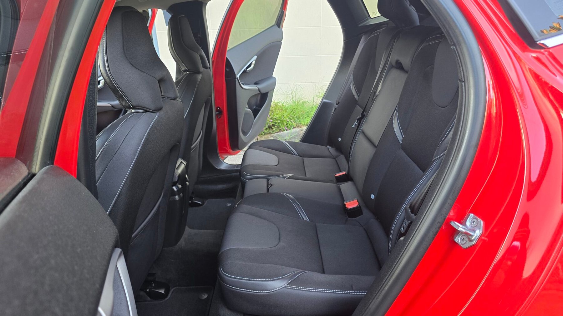 VOLVO V40 2.0 D3 INSCRIPTION