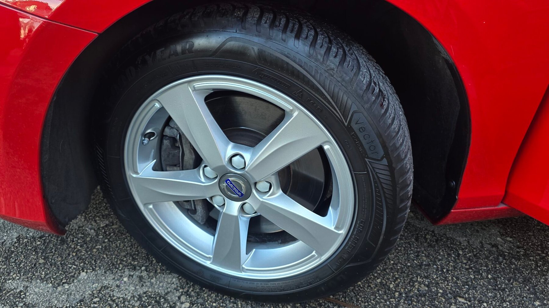 VOLVO V40 2.0 D3 INSCRIPTION