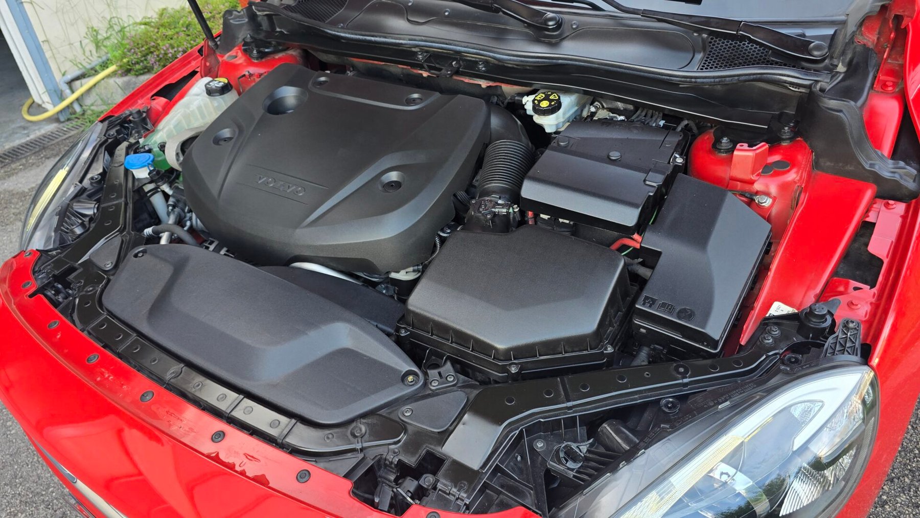 VOLVO V40 2.0 D3 INSCRIPTION