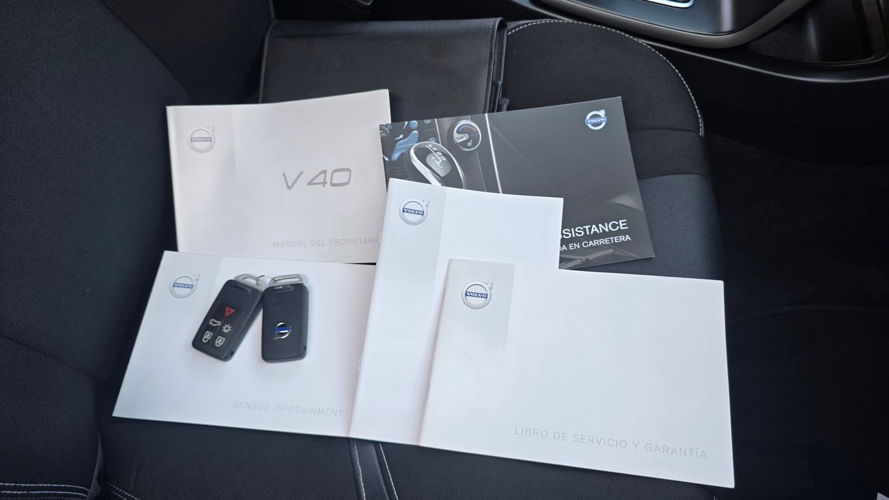 VOLVO V40 2.0 D3 INSCRIPTION