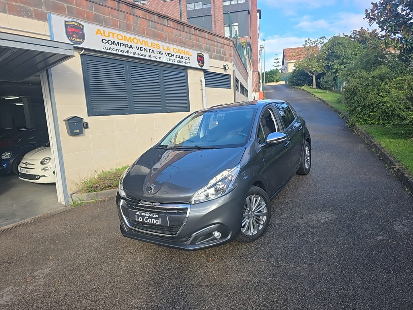 PEUGEOT 208 1.6HDI STYLE