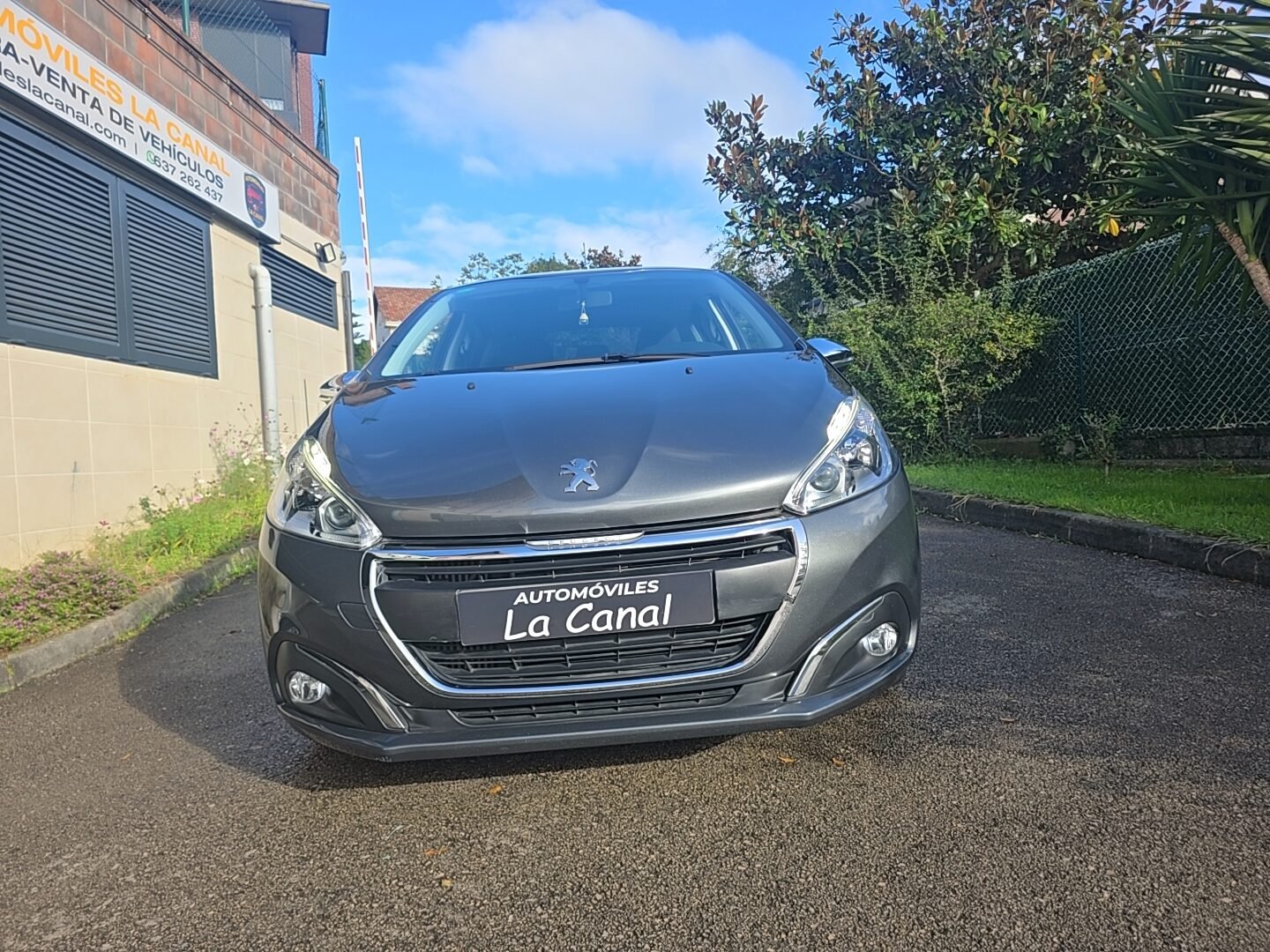 PEUGEOT 208 1.6HDI STYLE