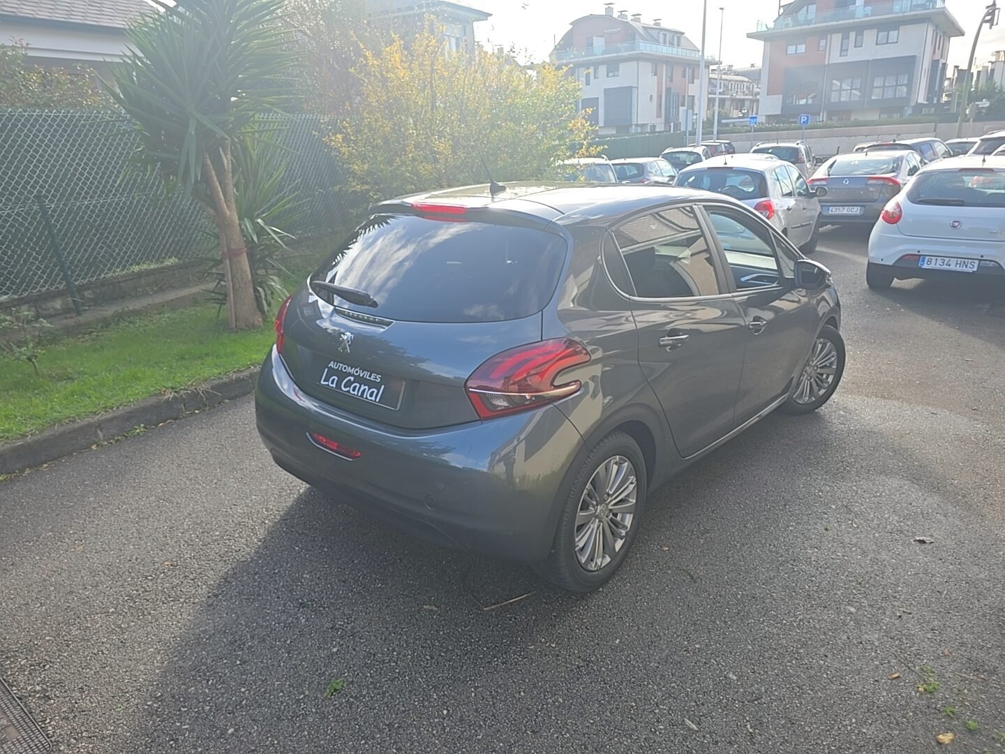 PEUGEOT 208 1.6HDI STYLE