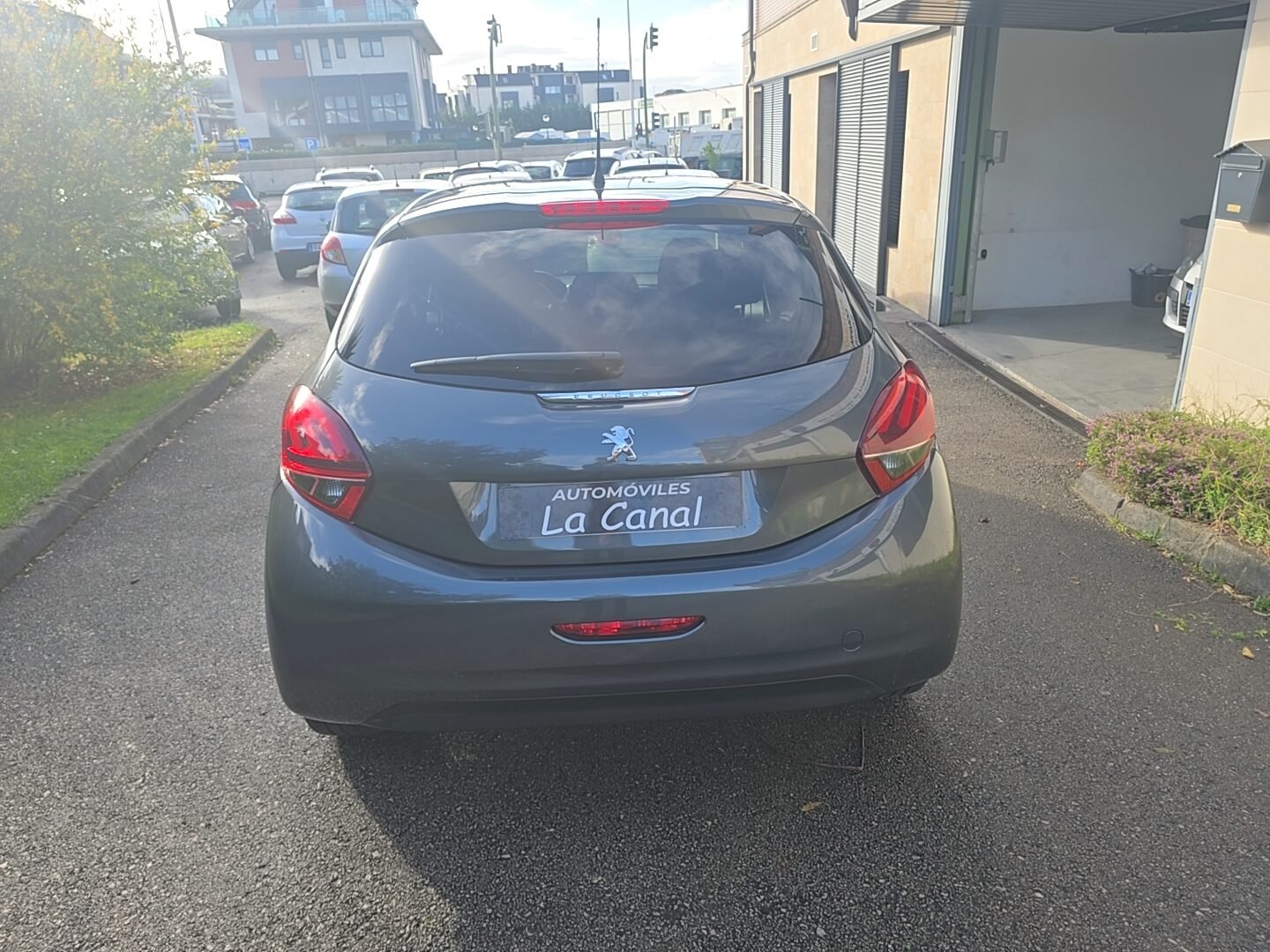 PEUGEOT 208 1.6HDI STYLE