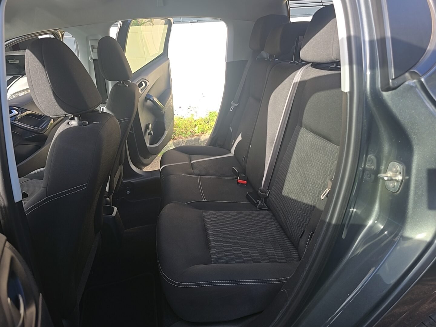 PEUGEOT 208 1.6HDI STYLE