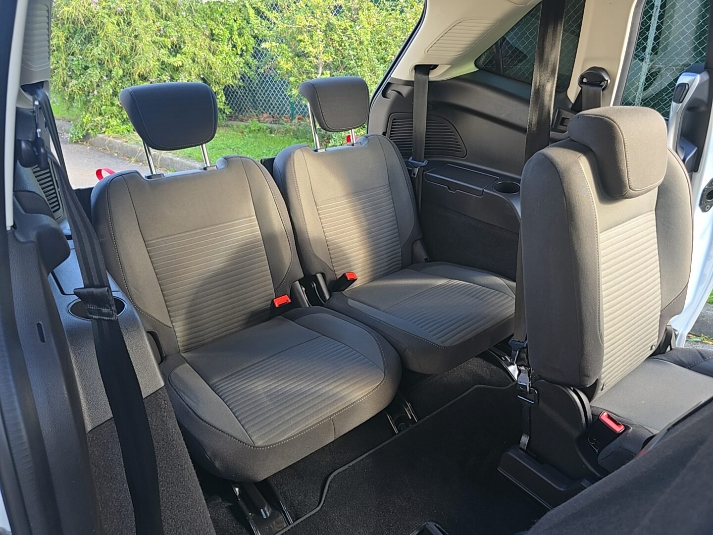 FORD GRAND C-MAX 1.5TDCI TITANUM