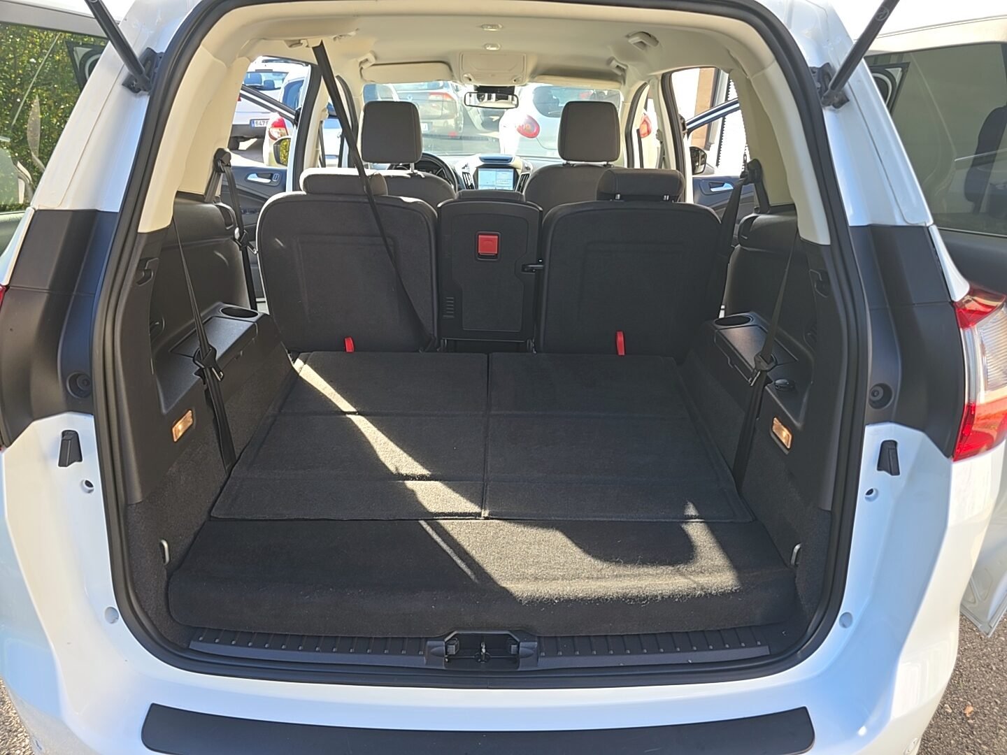 FORD GRAND C-MAX 1.5TDCI TITANUM