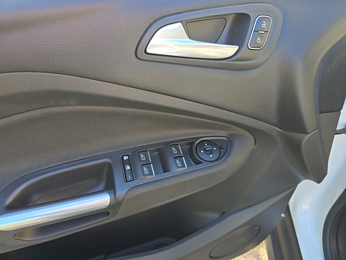 FORD GRAND C-MAX 1.5TDCI TITANUM