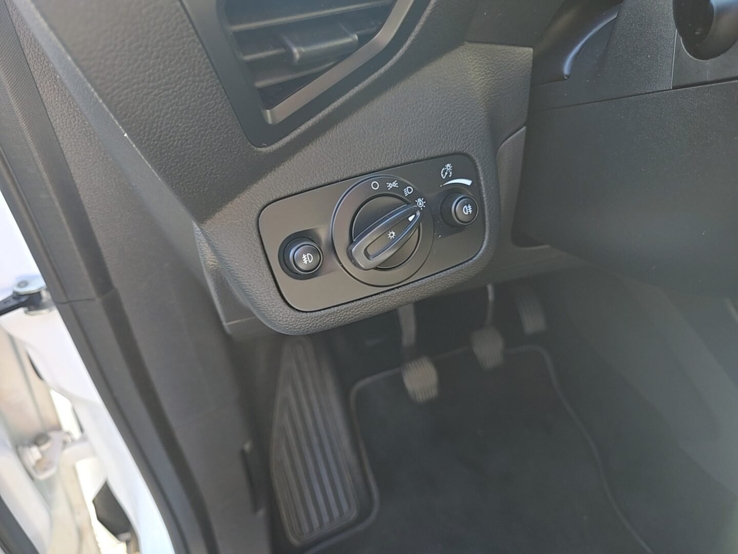 FORD GRAND C-MAX 1.5TDCI TITANUM