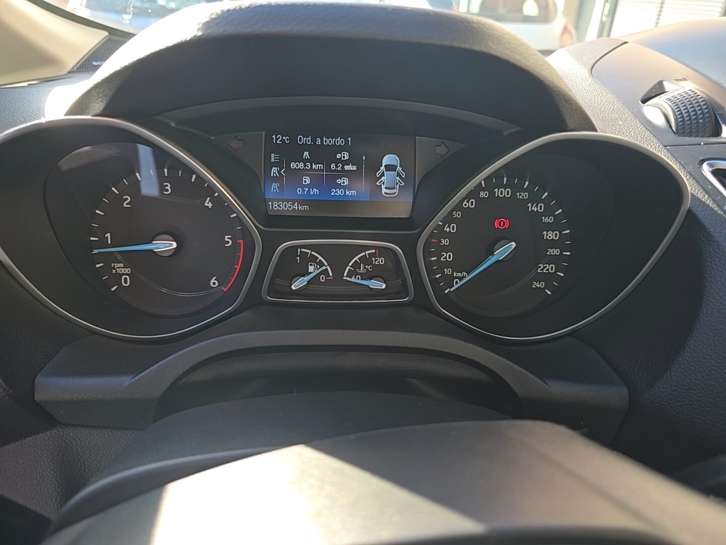 FORD GRAND C-MAX 1.5TDCI TITANUM