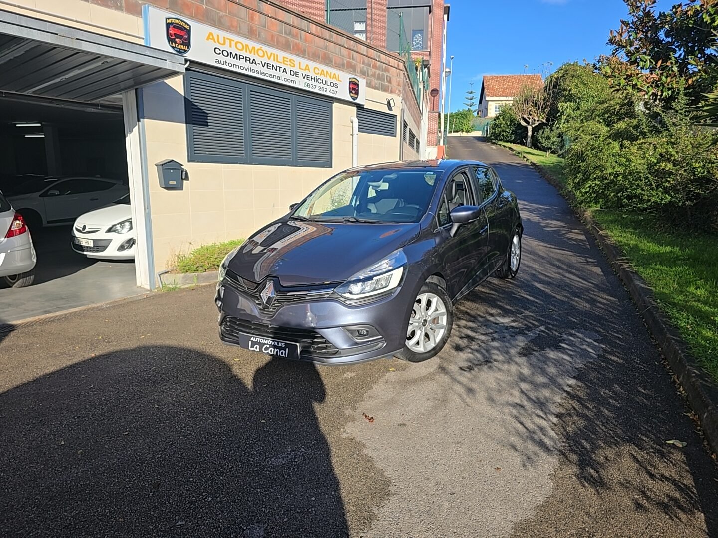 RENAULT Clio TCE LIMITED ENERGY