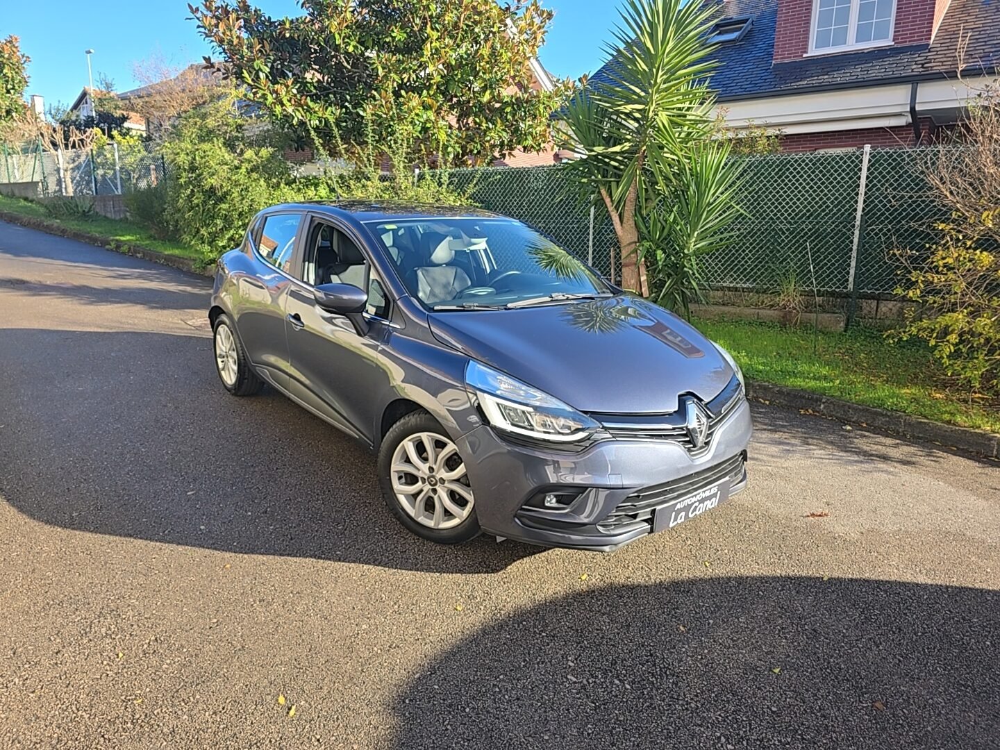 RENAULT Clio TCE LIMITED ENERGY