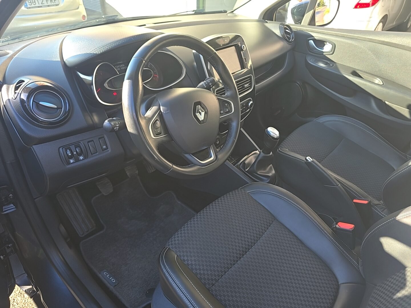 RENAULT Clio TCE LIMITED ENERGY