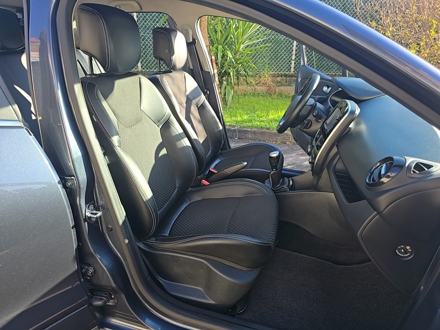 RENAULT Clio TCE LIMITED ENERGY